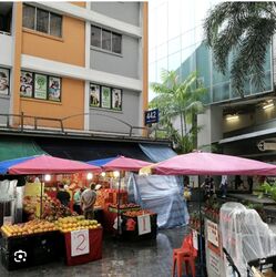 Beo Crescent (D3), Retail #626061821